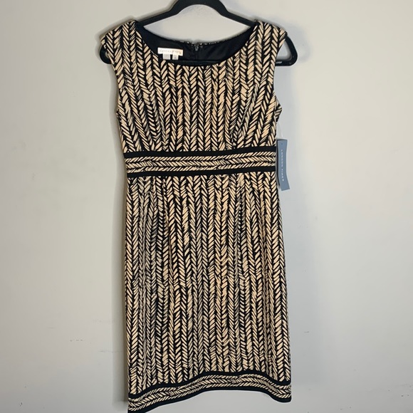 London Times Dresses & Skirts - New London times Black and Tan print sleeveless dress 6
